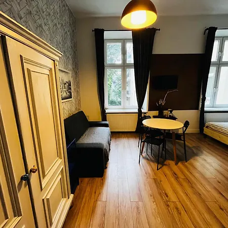 Pod 55 Apartment *